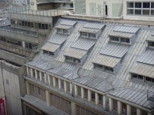 roofs-442935_640